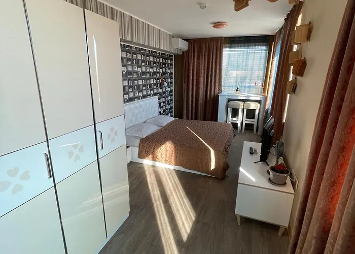 Complex Diva& Bar & Restaurant Апартамент