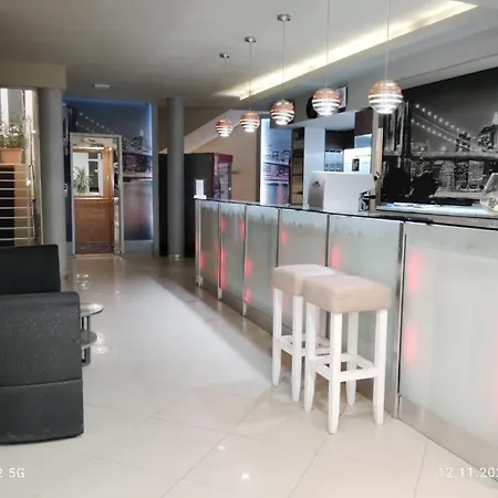 Complex Diva& Bar & Restaurant 公寓 *