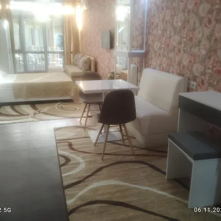 Hotel Diva& Bar Apartament *