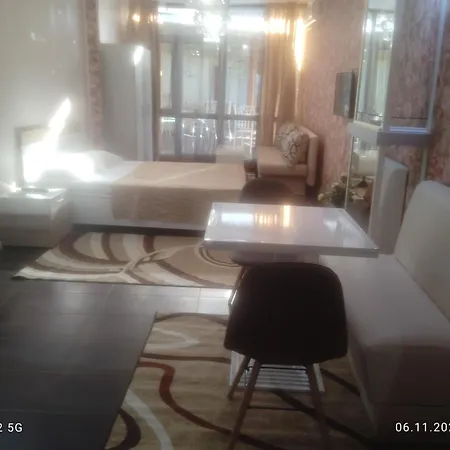 Complex Diva& Bar & Restaurant Apartment