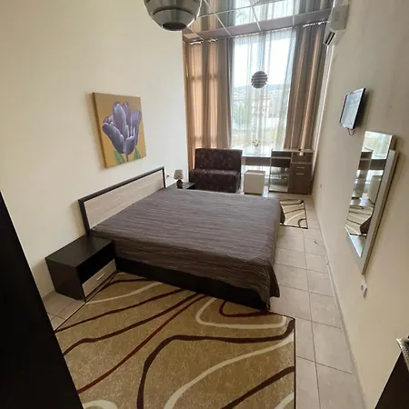 Complex Diva& Bar & Restaurant Apartment Saints Constantine and Helena