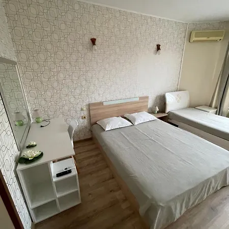 Complex Diva& Bar & Restaurant * Szent Konstantin és Elena