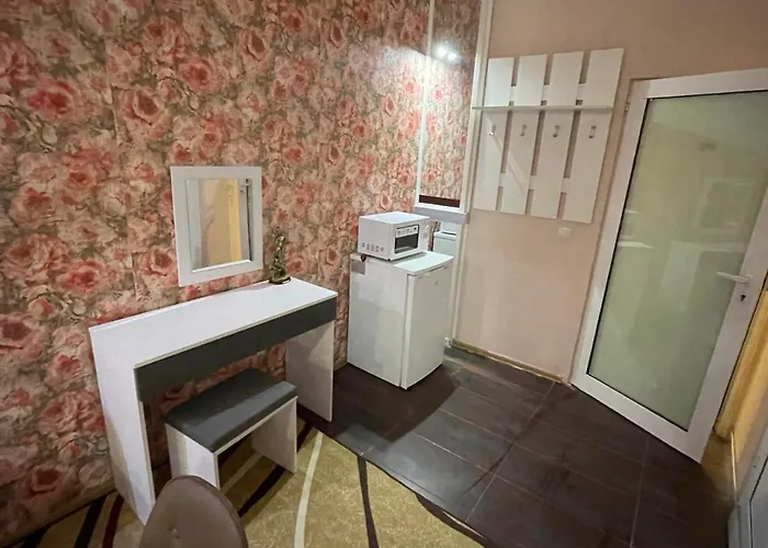 Апартамент Hotel Diva& Bar