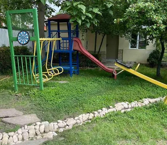 Апартамент Hotel Diva& Bar